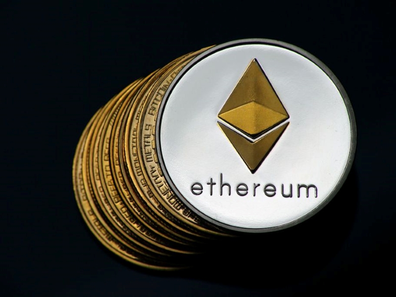 Đầu tư vào đồng Ethereum (ETH)